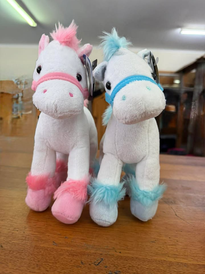 Pretty Plush Horse 24cm
